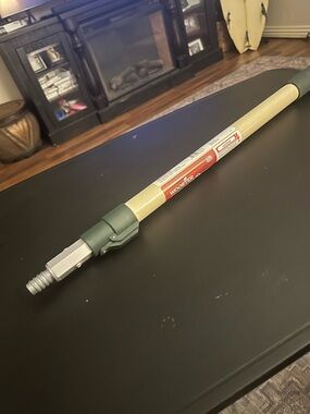 Oster Beige Extension Pole with Green End Fittings